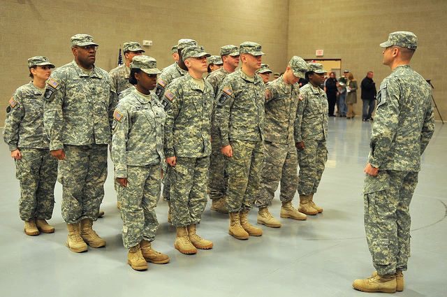 Can writing bridge the gulf between veterans and civilians? (minnesotanationalguard / Flickr)